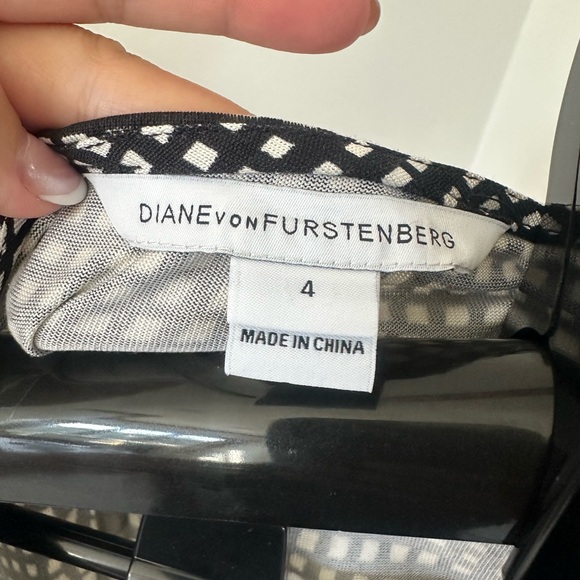 Diane Von Furstenberg Black and White Wrap Dress - Picture 8 of 8